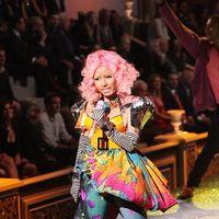 Nicki Minaj - 2011 Victoria's Secret Fashion Show - Performance